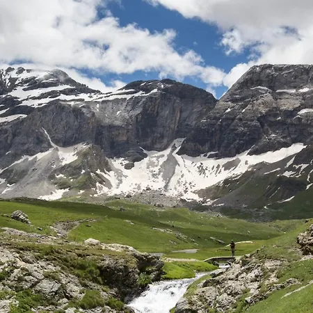 Western Beausejour Готель Лурд