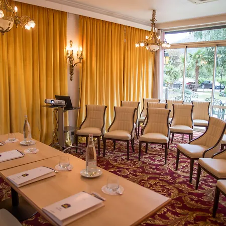 ベスト ウェスタン ヴォーセジュール 3* ルルド