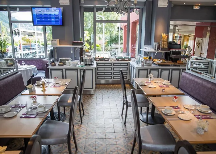 ベスト ウェスタン ヴォーセジュール ルルド